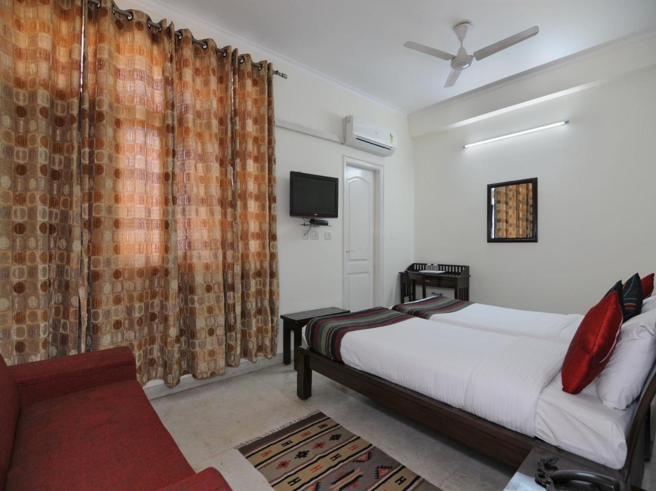 Mehra Residency At The Airport Hotel New Delhi Luaran gambar