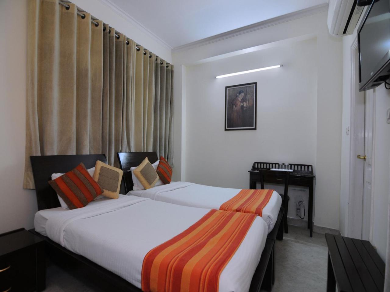 Mehra Residency At The Airport Hotel New Delhi Luaran gambar